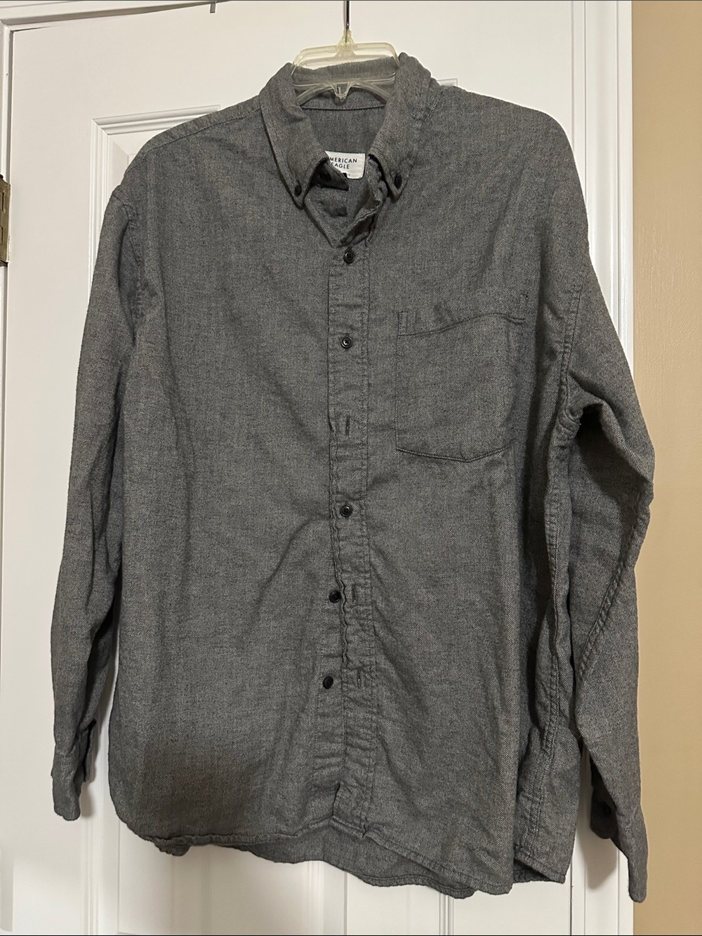 American Eagle Flannel Charcoal Gray Button-Down Shirt
